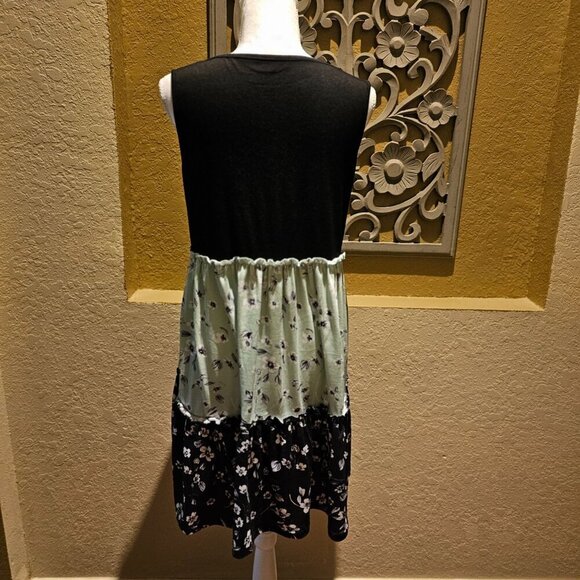 Womans Small Summer Dress Ditsy Floral Patchwork  Swing Silhouette Color Block - Picture 2 of 8